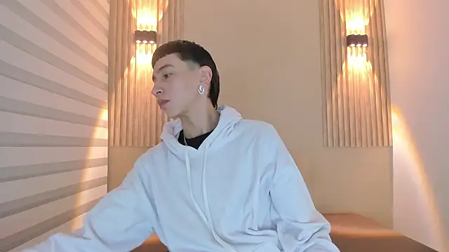 lian cameron online show from 3, 2, 2026