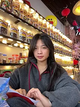 Lyn-be99 online show from 16, 3, 2026