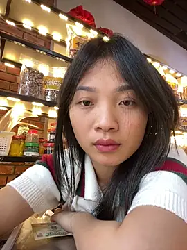 Lyn-be99 online show from 27, 3, 2026