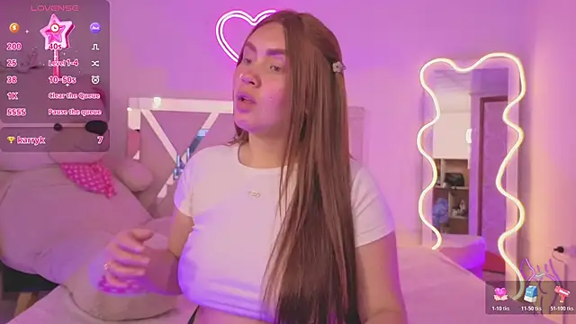 SABRIINA TAY online show from 18, 2, 2026