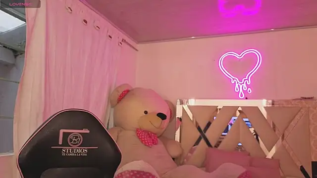 SABRIINA TAY online show from 24, 3, 2026