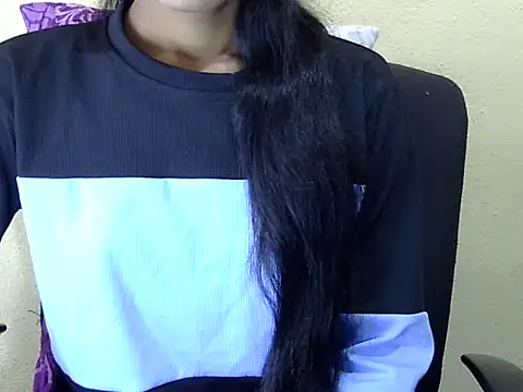 Snapshot of Khushi_v chatting on 26, 2, 2026 Khushi v online show from 26, 2, 2026