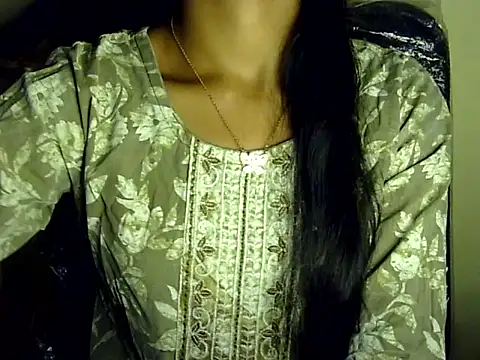 Snapshot of Khushi_v chatting on 5, 3, 2026 Khushi v online show from 5, 3, 2026