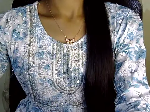 Snapshot of Khushi_v chatting on 6, 3, 2026 Khushi v online show from 6, 3, 2026