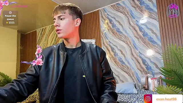 EVAN TAY online show from 14, 5, 2026