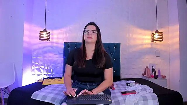 samantha foxyy online show from 11, 3, 2026