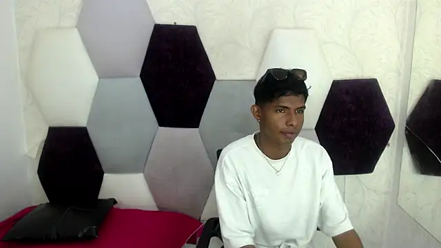 Dantehottx online show from 4, 2, 2026