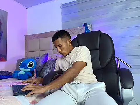 ricky spensar23cm  online show from 5, 2, 2026