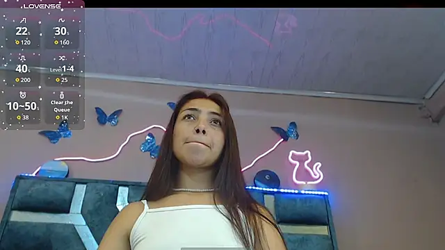 Roxan-Fox- online show from 3, 2, 2026