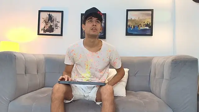 PRETTY COCK1 online show from 15, 2, 2026