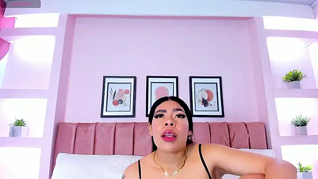 Sophia Salem online show from 12, 2, 2026