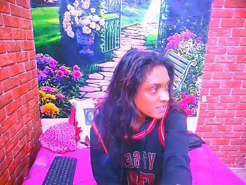 IndianPretty14u2Luv online show from 14, 6, 2026