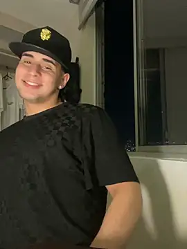 Maximuz1920 online show from 5, 2, 2026