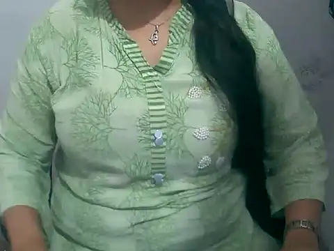 Snapshot of Cute_Aliyaa chatting on 11, 3, 2026 Cute Aliyaa online show from 11, 3, 2026