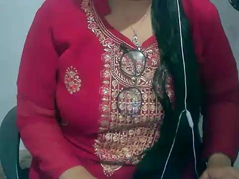 Snapshot of Cute_Aliyaa chatting on 13, 3, 2026 Cute Aliyaa online show from 13, 3, 2026