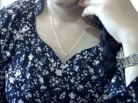 Snapshot of Cute_Aliyaa chatting on 26, 3, 2026 Cute Aliyaa online show from 26, 3, 2026