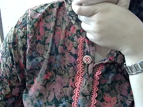 Snapshot of Cute_Aliyaa chatting on 28, 3, 2026 Cute Aliyaa online show from 28, 3, 2026