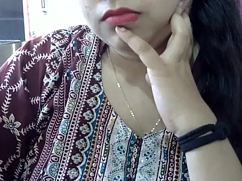 Snapshot of Cute_Aliyaa chatting on 7, 4, 2026 Cute Aliyaa online show from 7, 4, 2026