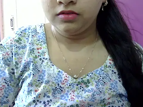 Snapshot of Cute_Aliyaa chatting on 12, 4, 2026 Cute Aliyaa online show from 12, 4, 2026