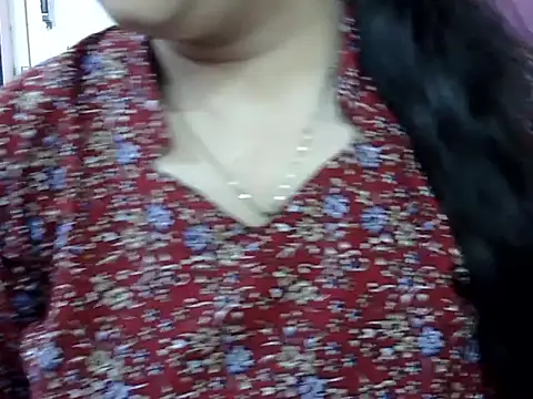 Cute Aliyaa online show from 19, 5, 2026