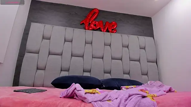 messy saray online show from 4, 2, 2026