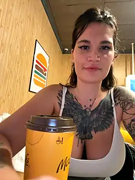 Snapshot of TattooGirlAlia chatting on 28, 10, 2025 TattooGirlAlia online show from 28, 10, 2025