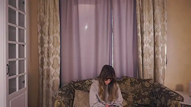 UshaAshauer online show from 4, 2, 2026