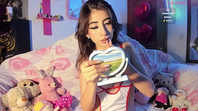 Rebecahart online show from 15, 2, 2026