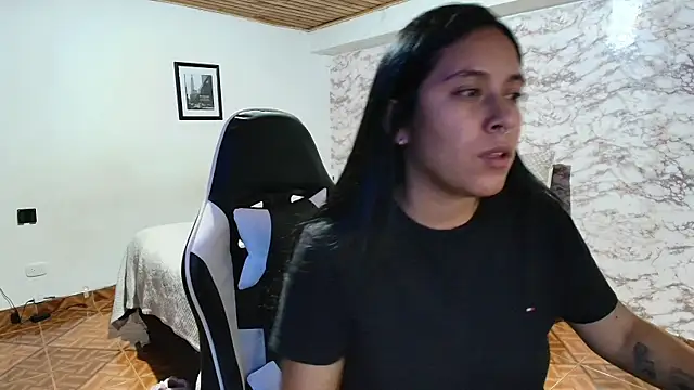 Camila IRoose online show from 7, 5, 2026