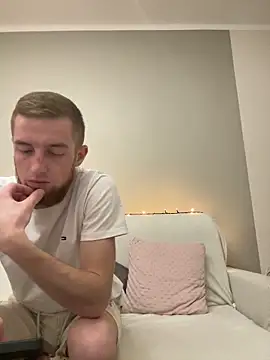 Melannyy076 online show from 1, 2, 2026