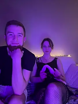 Melannyy076 online show from 3, 2, 2026