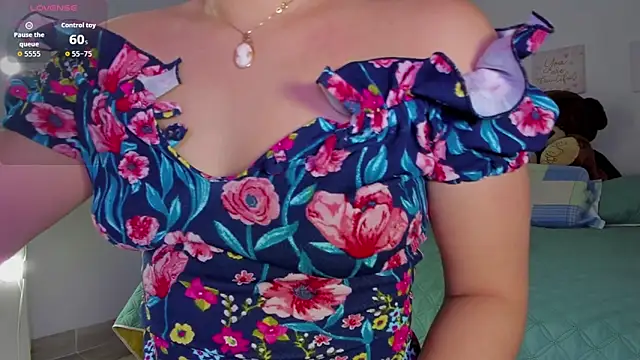 Snapshot of Alessandra_01 chatting on 6, 2, 2026 Alessandra 01 online show from 6, 2, 2026