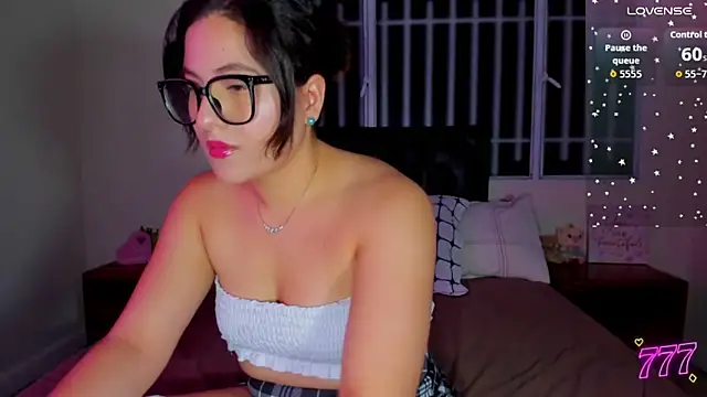 Alessandra 01 online show from 21, 3, 2026