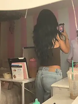 ellianajean online show from 10, 3, 2026