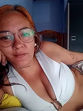 Snapshot of kuramaqueen chatting on 5, 4, 2026 kuramaqueen online show from 5, 4, 2026