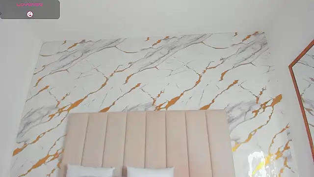 mia serena  online show from 12, 3, 2026