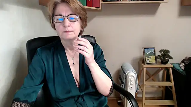 katemodel online show from 18, 3, 2026