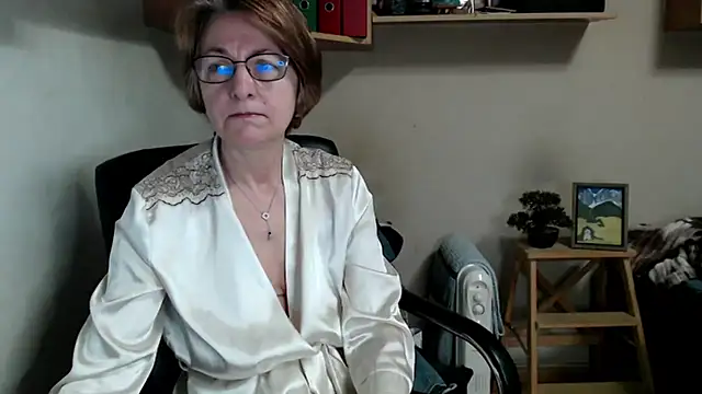 katemodel online show from 2, 4, 2026