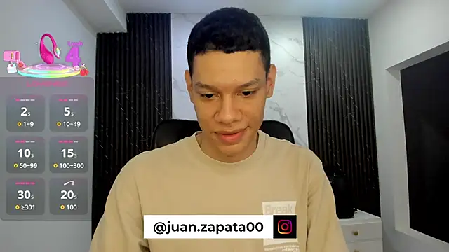 Snapshot of milo_cruz_ chatting on 27, 6, 2026 milo cruz online show from 27, 6, 2026