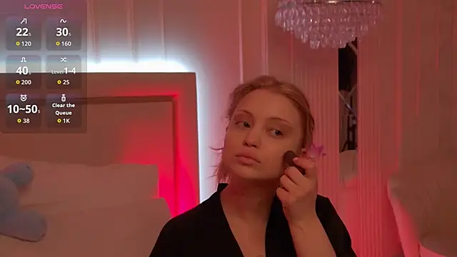 Snapshot of MollyHilton chatting on 11, 3, 2026 MollyHilton online show from 11, 3, 2026