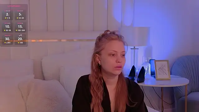 Snapshot of MollyHilton chatting on 27, 3, 2026 MollyHilton online show from 27, 3, 2026