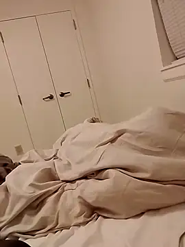 Snapshot of Droski21 chatting on 4, 2, 2026 Droski21 online show from 4, 2, 2026