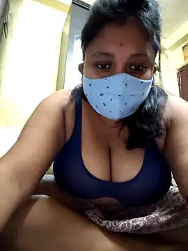 Curvy Trisha online show from 2, 5, 2026