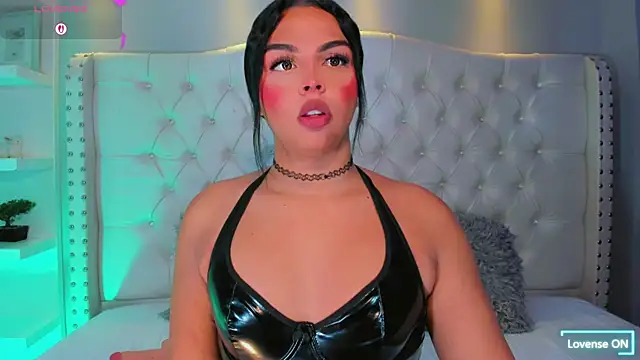 Maia Hotts online show from 23, 6, 2026