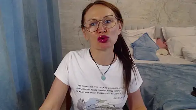 MarinaOnebest online show from 19, 5, 2026