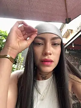 Bonny Eva online show from 5, 2, 2026