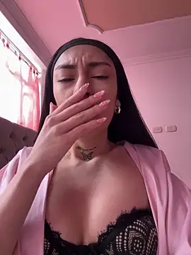 Bonny Eva online show from 12, 5, 2026
