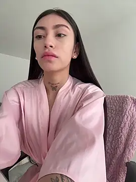 Bonny Eva online show from 5, 6, 2026