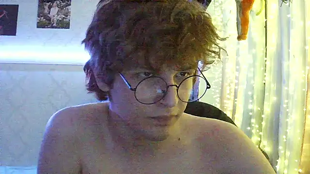 Snapshot of TimBunnyy chatting on 19, 5, 2026 TimBunnyy online show from 19, 5, 2026