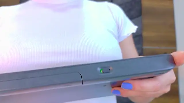 AnnieRouse   online show from 28, 2, 2026